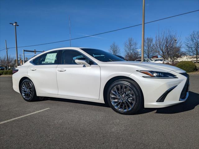 new 2025 Lexus ES 300h car, priced at $54,269