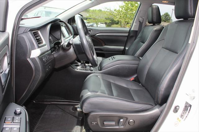 used 2017 Toyota Highlander car, priced at $27,355