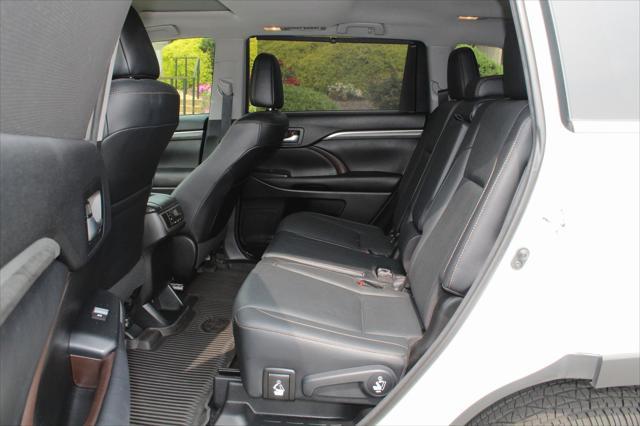 used 2017 Toyota Highlander car, priced at $28,555