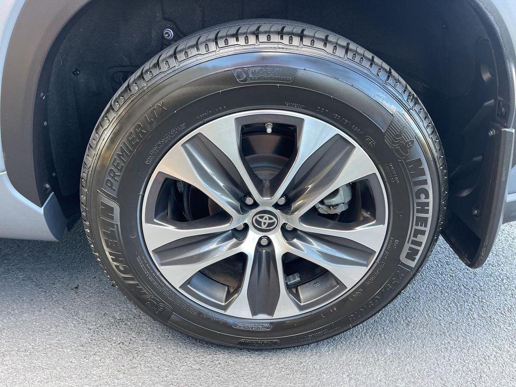 used 2022 Toyota Highlander car, priced at $36,355