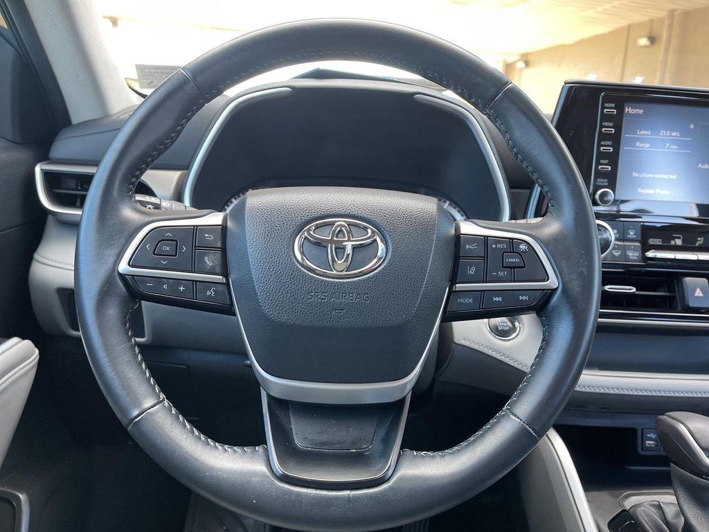 used 2022 Toyota Highlander car, priced at $36,355