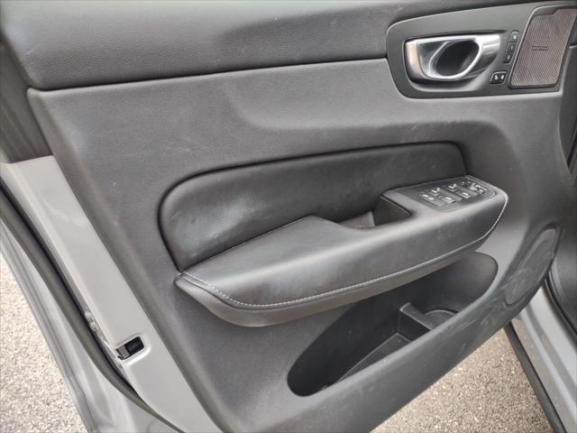 used 2023 Volvo XC60 car, priced at $40,495