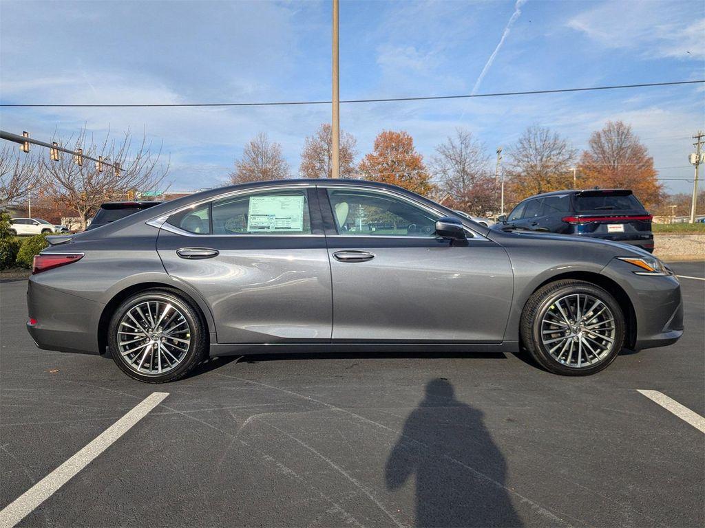 new 2025 Lexus ES 350 car, priced at $48,679