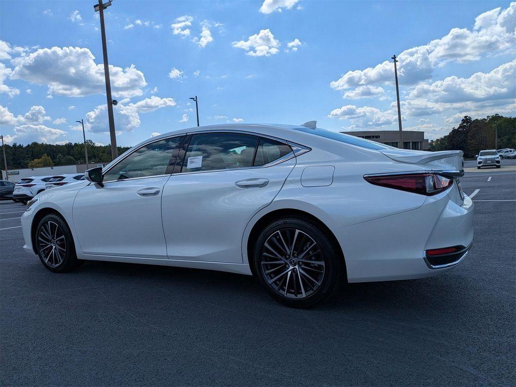 new 2025 Lexus ES 300h car, priced at $50,829