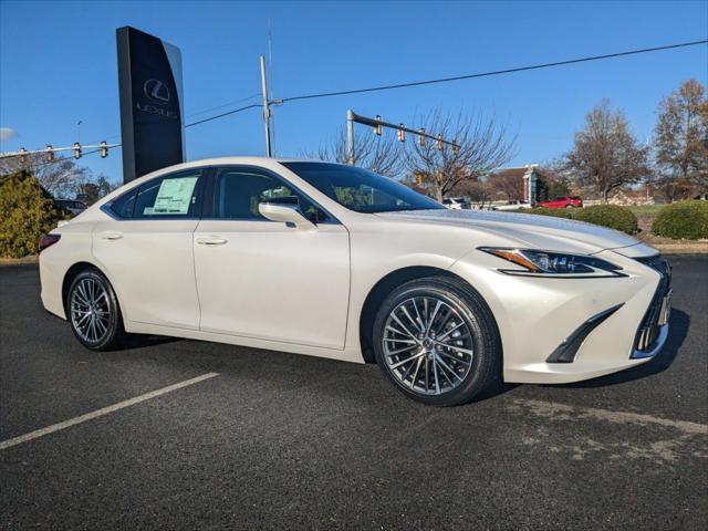 new 2025 Lexus ES 350 car, priced at $50,135