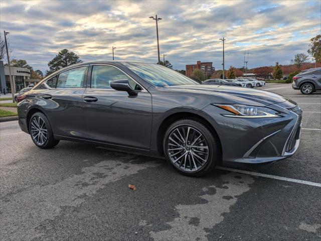 new 2025 Lexus ES 350 car, priced at $47,914