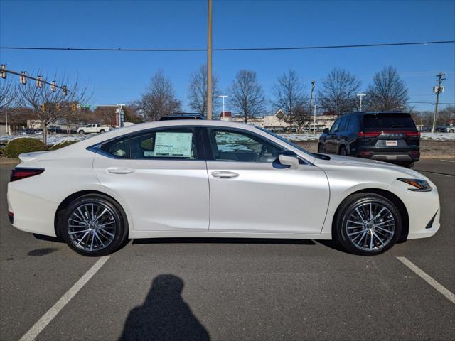 new 2025 Lexus ES 300h car