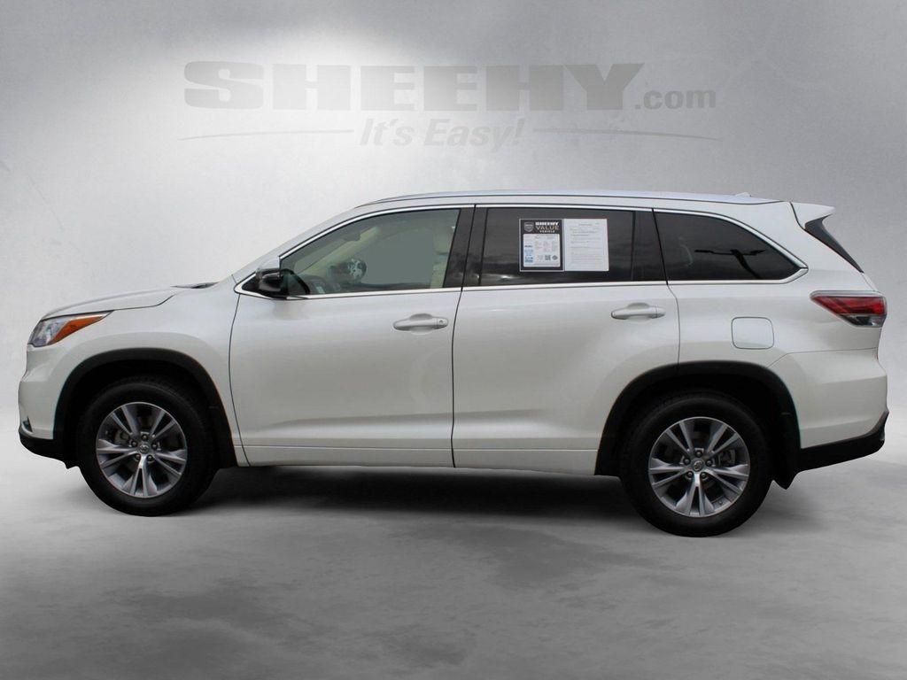 used 2015 Toyota Highlander car, priced at $17,755