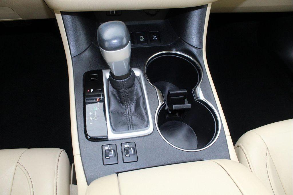 used 2015 Toyota Highlander car, priced at $17,755