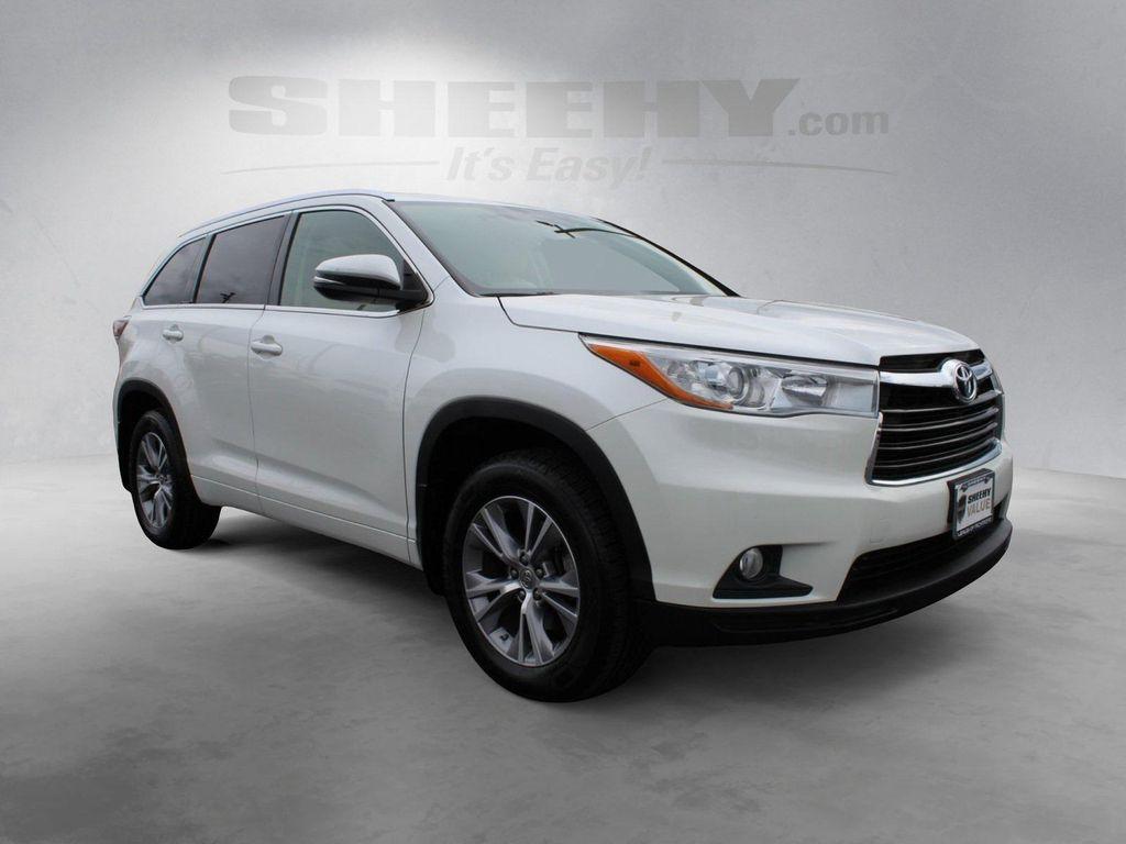 used 2015 Toyota Highlander car, priced at $17,755