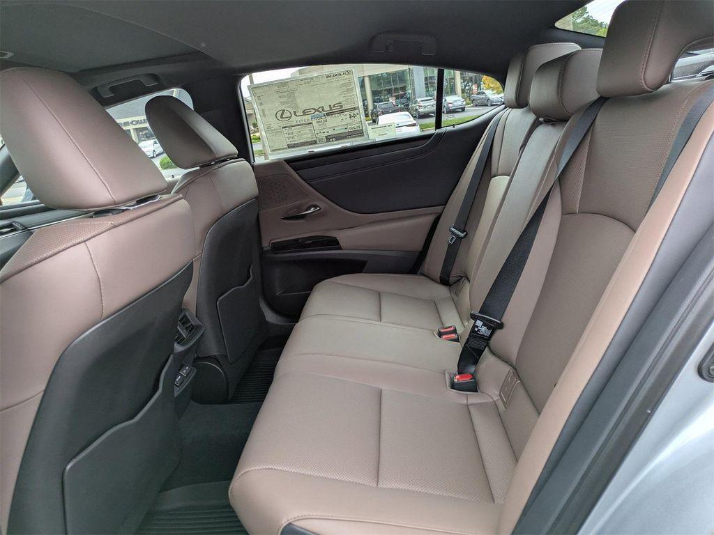 used 2025 Lexus ES 300h car, priced at $49,995