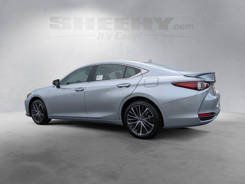 used 2025 Lexus ES 300h car, priced at $49,995