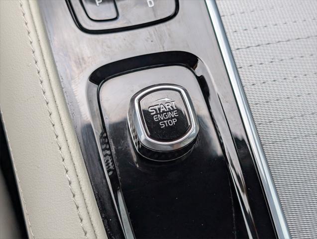 used 2022 Volvo XC90 Recharge Plug-In Hybrid car, priced at $51,995