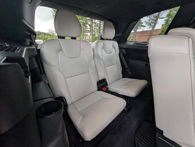 used 2022 Volvo XC90 Recharge Plug-In Hybrid car, priced at $51,995
