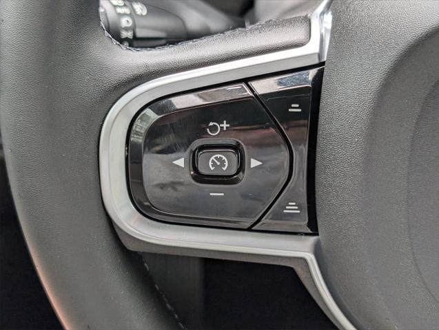 used 2022 Volvo XC90 Recharge Plug-In Hybrid car, priced at $51,995