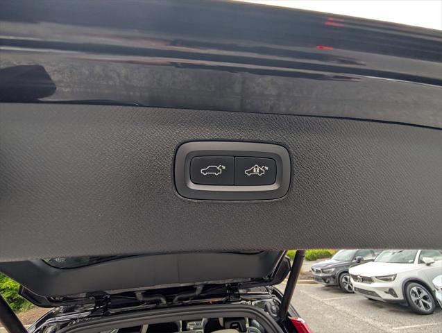 used 2022 Volvo XC90 Recharge Plug-In Hybrid car, priced at $51,995