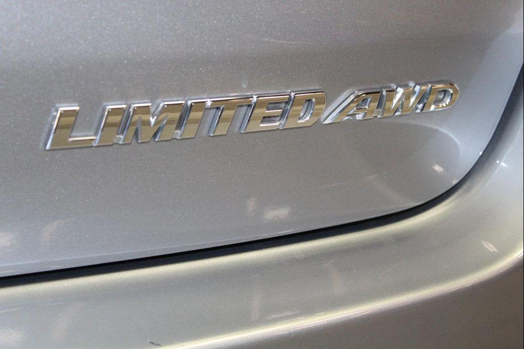 used 2016 Toyota Highlander car, priced at $20,995