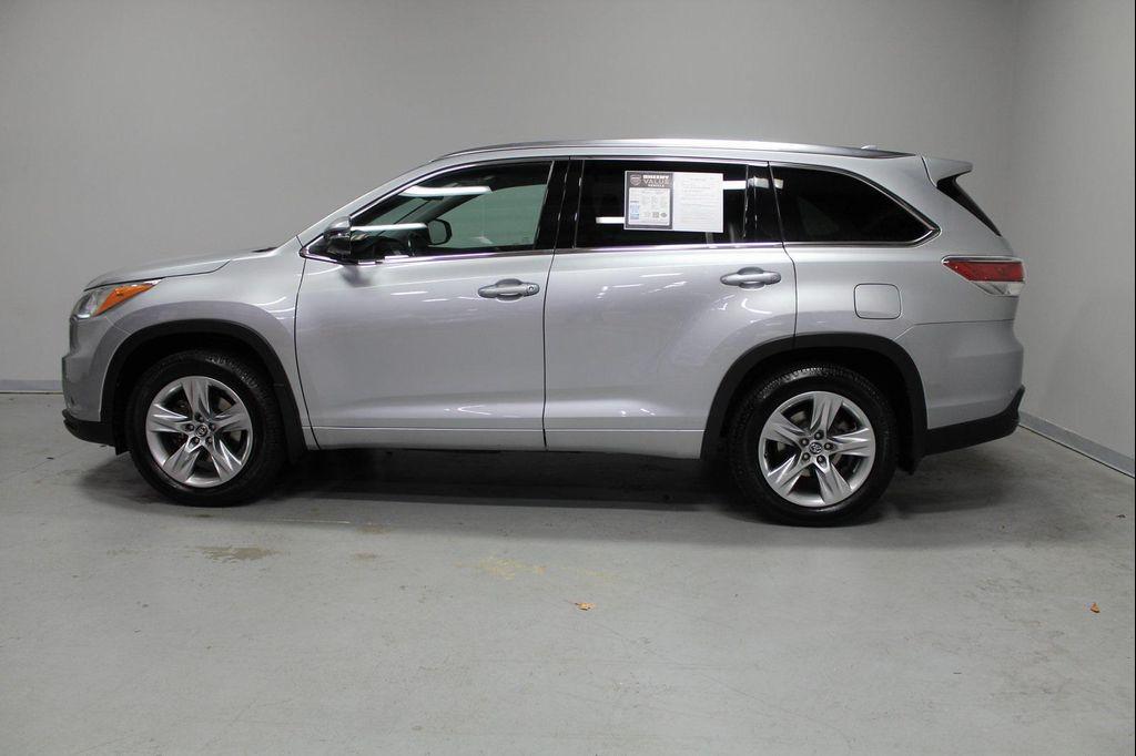 used 2016 Toyota Highlander car, priced at $20,995