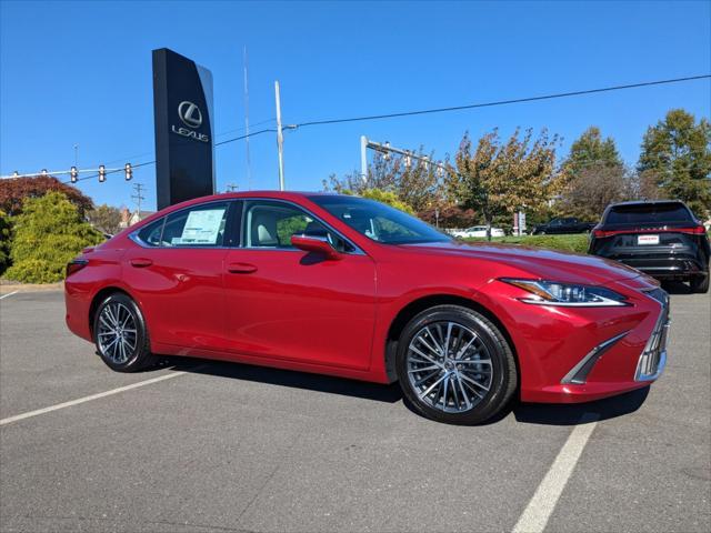 new 2025 Lexus ES 300h car, priced at $48,914