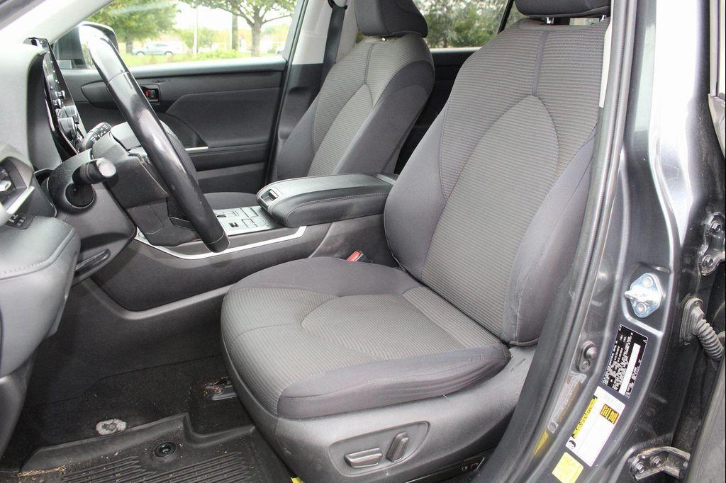 used 2020 Toyota Highlander car, priced at $22,995