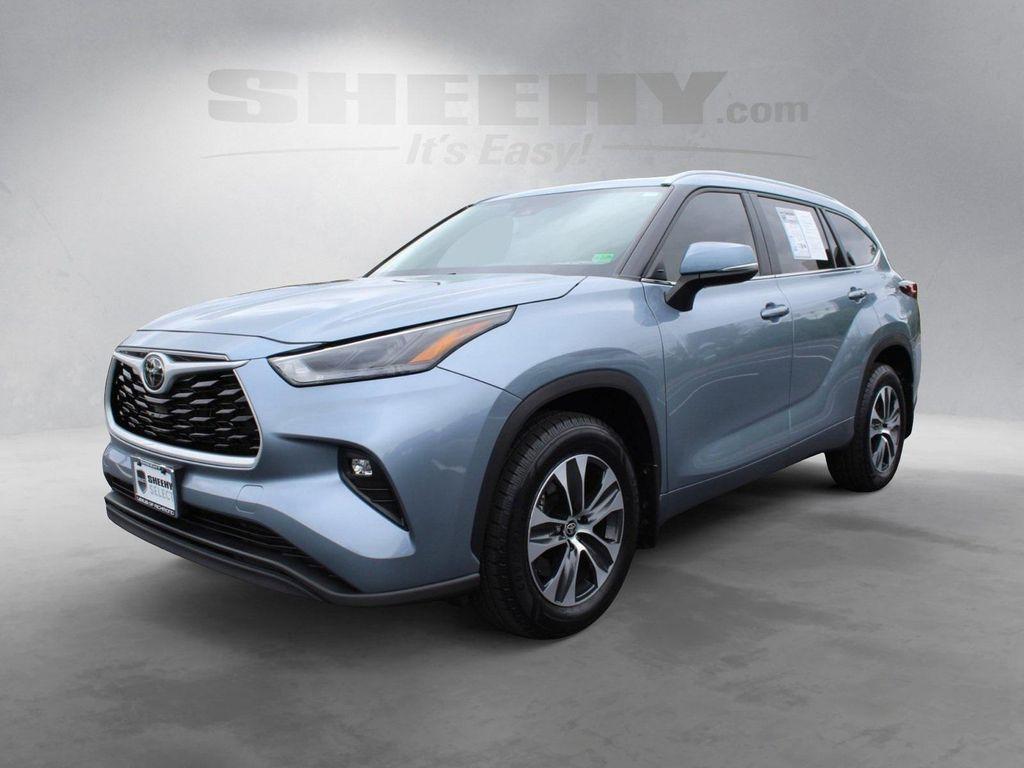 used 2024 Toyota Highlander car, priced at $39,555