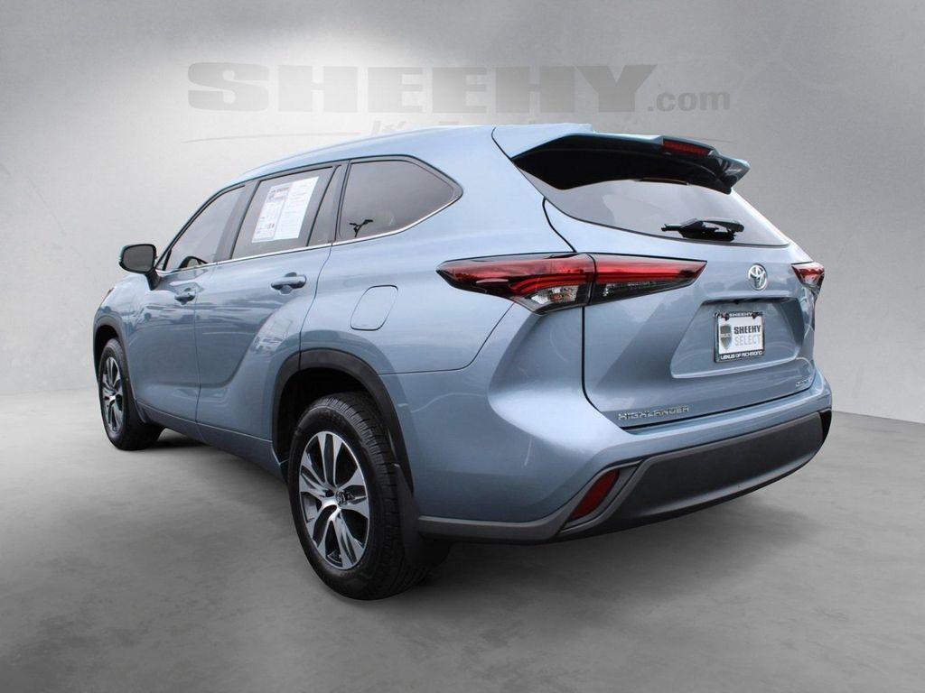 used 2024 Toyota Highlander car, priced at $39,555