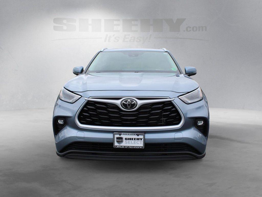 used 2024 Toyota Highlander car, priced at $39,555