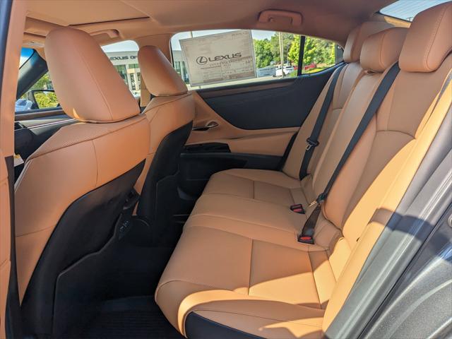 new 2025 Lexus ES 300h car, priced at $50,609