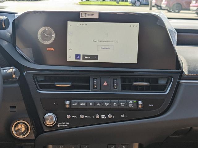 new 2025 Lexus ES 300h car, priced at $50,609