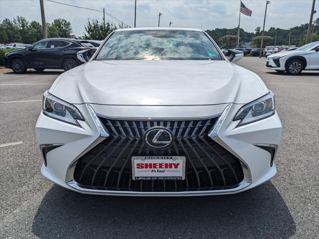 new 2025 Lexus ES 300h car