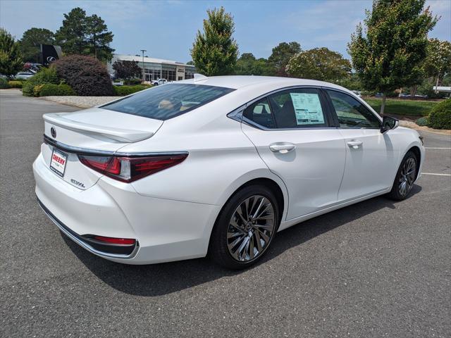 new 2025 Lexus ES 300h car
