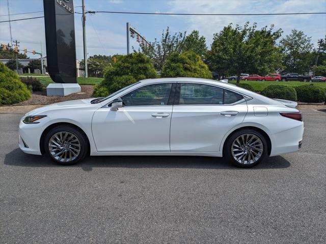 new 2025 Lexus ES 300h car
