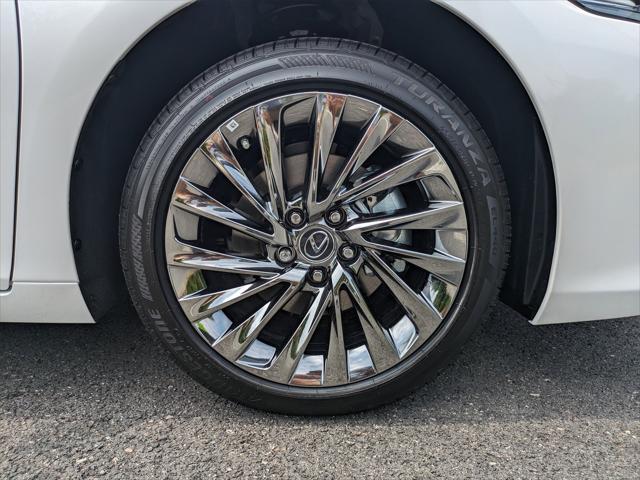 new 2025 Lexus ES 300h car