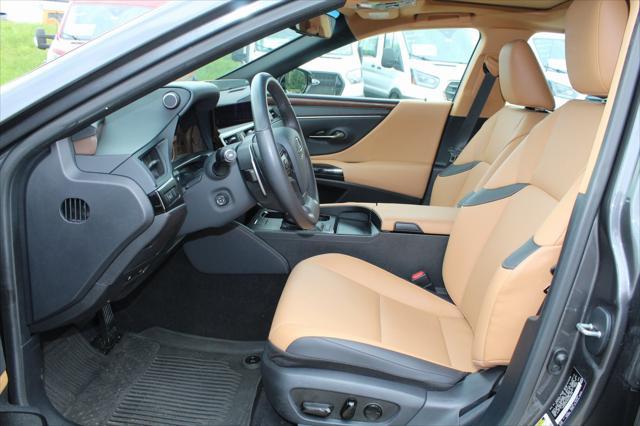 used 2025 Lexus ES 350 car, priced at $43,995