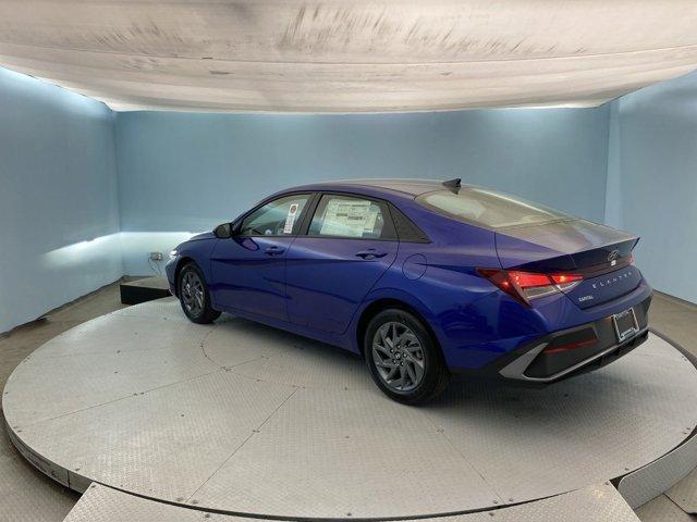 new 2024 Hyundai Elantra car