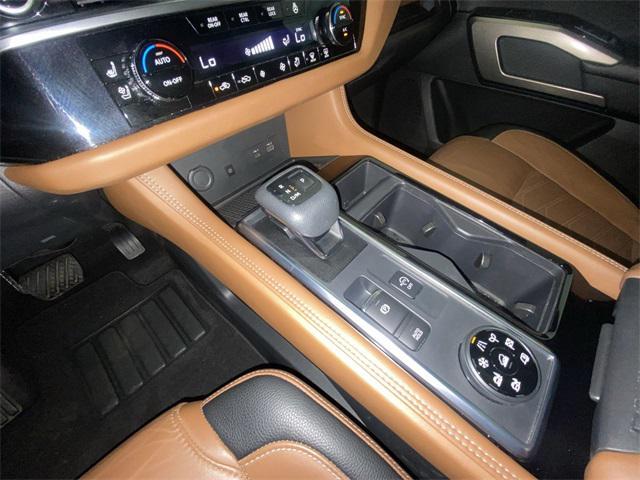 used 2022 Nissan Pathfinder car, priced at $31,294