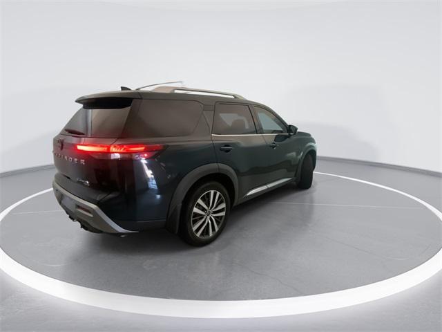 used 2022 Nissan Pathfinder car, priced at $31,294