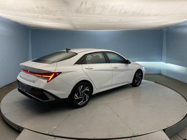 new 2024 Hyundai Elantra HEV car, priced at $30,610