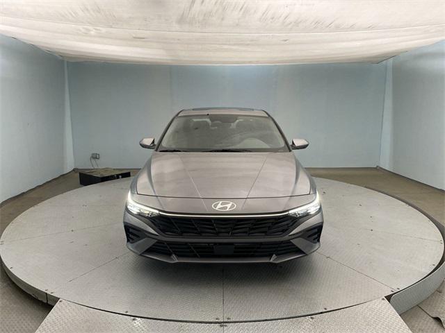 new 2025 Hyundai Elantra car, priced at $25,076