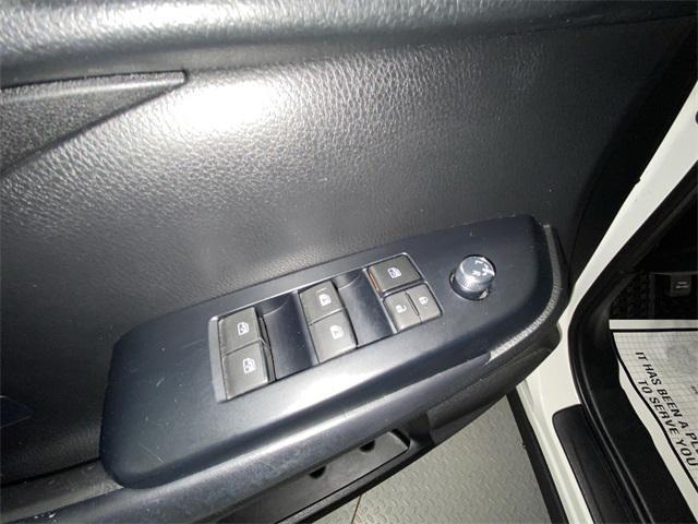 used 2019 Toyota Highlander car, priced at $27,490