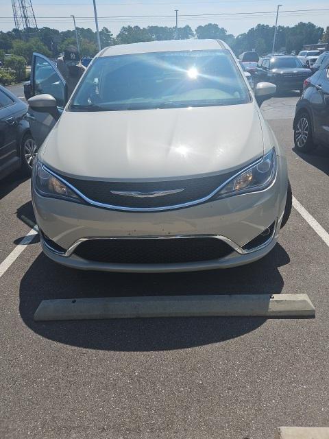 used 2017 Chrysler Pacifica car, priced at $13,023
