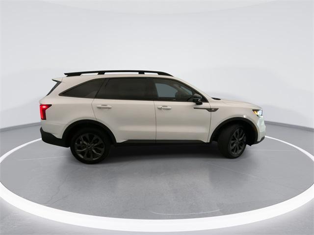 used 2023 Kia Sorento car, priced at $35,490
