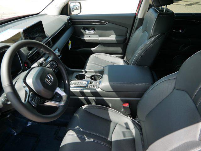 new 2025 Honda Pilot car, priced at $55,284