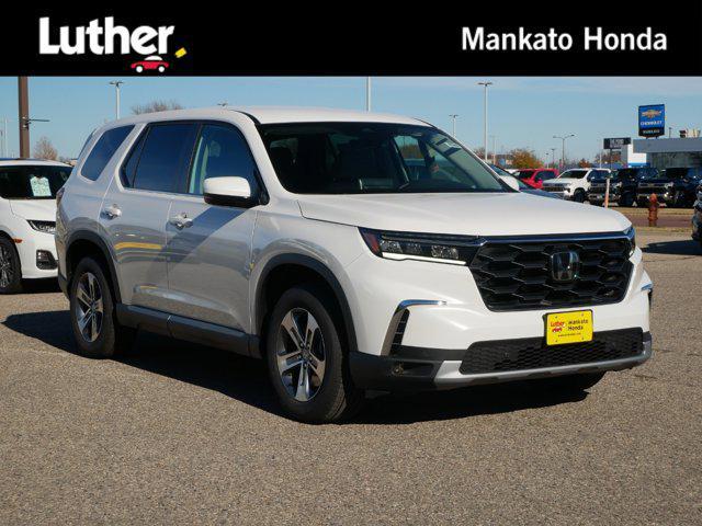 new 2025 Honda Pilot car, priced at $47,450