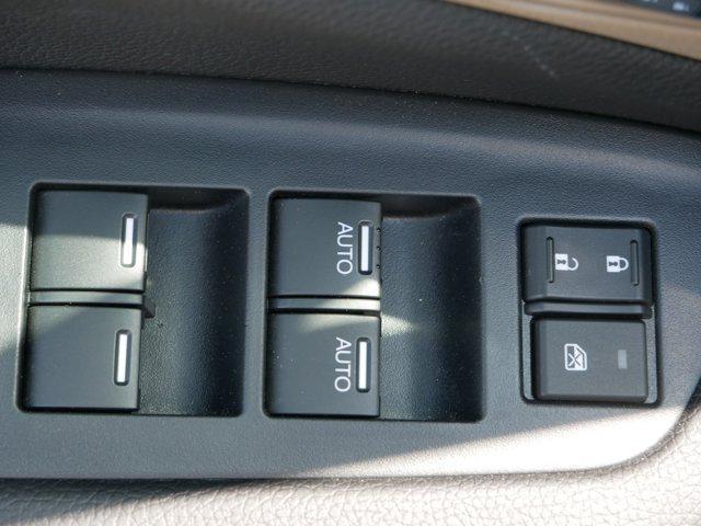 used 2022 Honda Pilot car, priced at $33,998