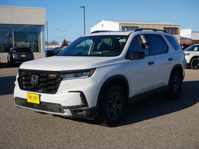 new 2025 Honda Pilot car, priced at $51,549