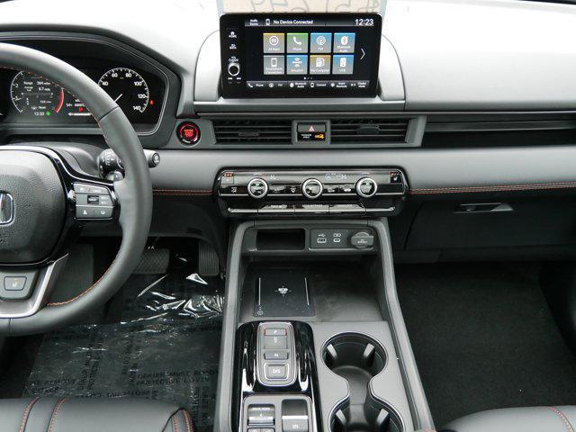 new 2025 Honda Pilot car, priced at $51,649