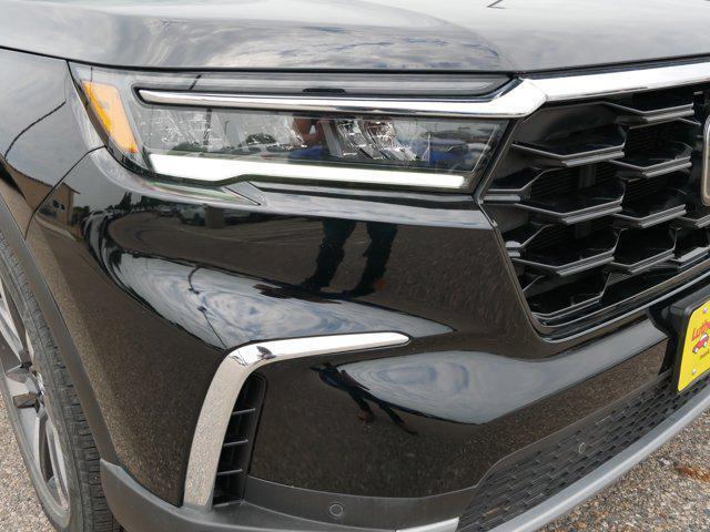 used 2023 Honda Pilot car, priced at $47,498