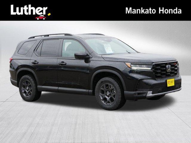 new 2025 Honda Pilot car, priced at $51,194