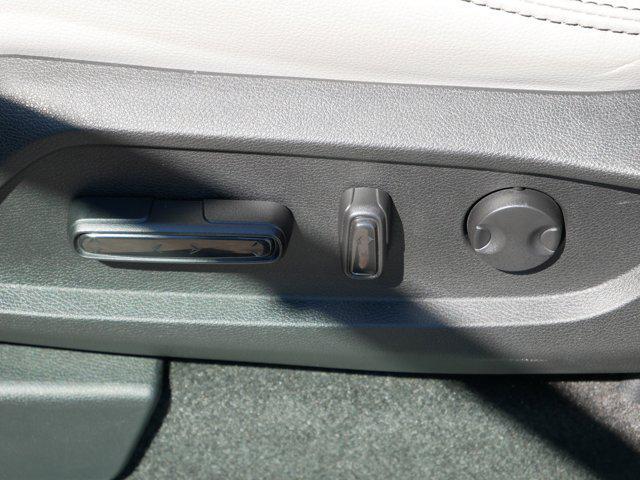 used 2023 Honda Pilot car, priced at $43,998
